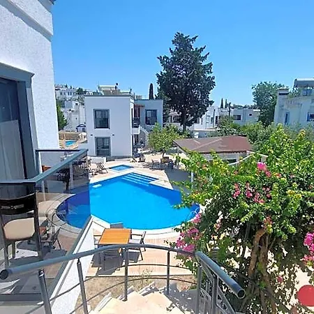 ホテル Derin Bodrum グムベット