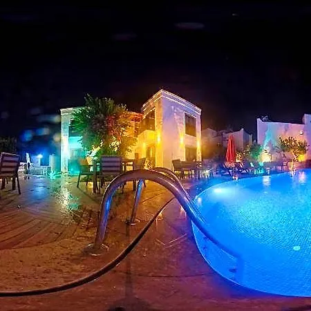 ホテル Derin Bodrum グムベット