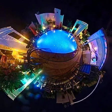 ホテル Derin Bodrum グムベット