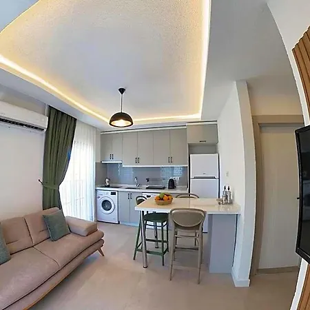 ホテル Derin Bodrum 2*