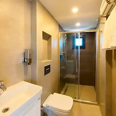 Derin Bodrum ホテル 2*